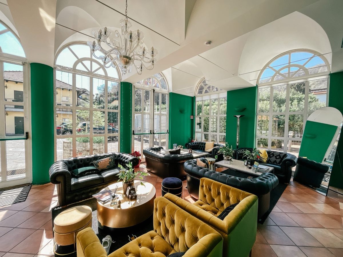 The winter garden: arched windows and green columns